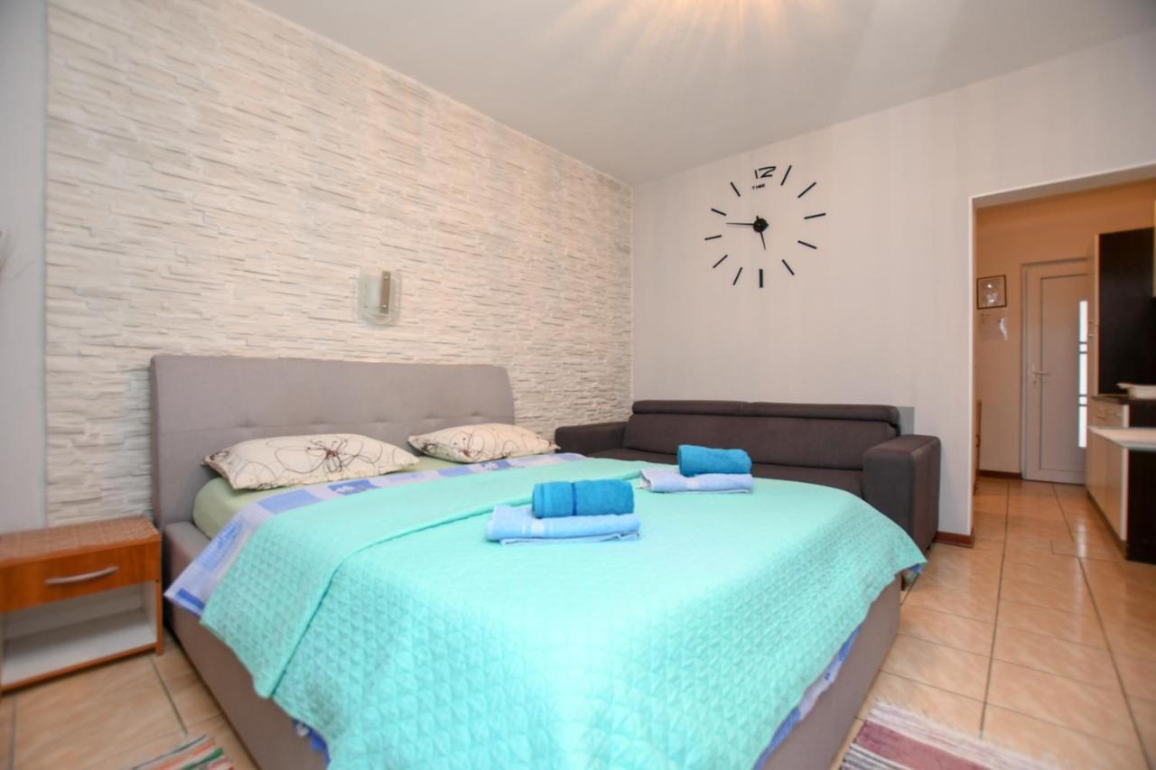 Camelia * Porec